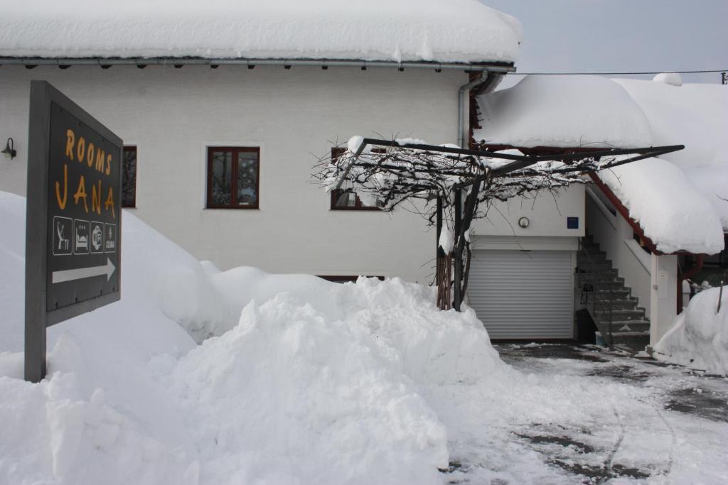 Rooms Jana Слуни Экстерьер фото