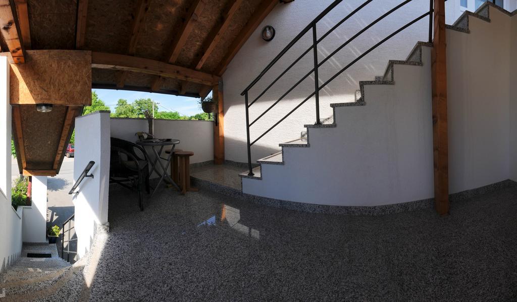 Rooms Jana Слуни Экстерьер фото